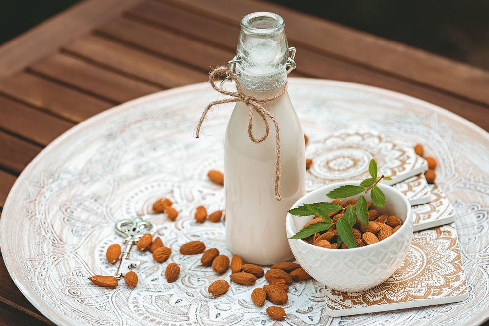Le lait d'amande est l'un des laits alternatifs les plus populaires