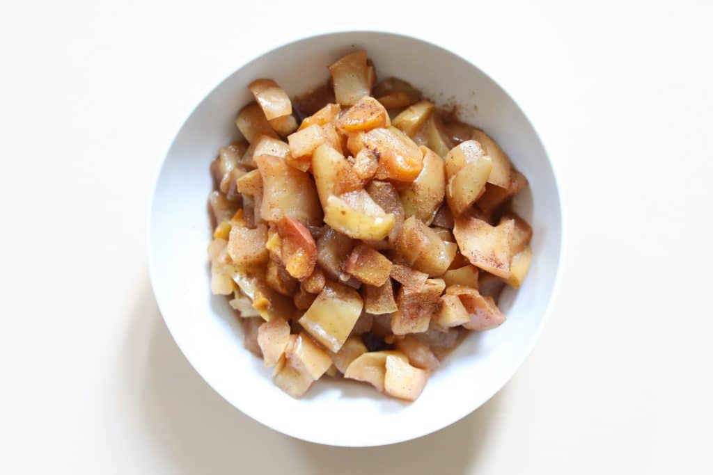 You are currently viewing Compote de pommes aux épices à réchauffer
