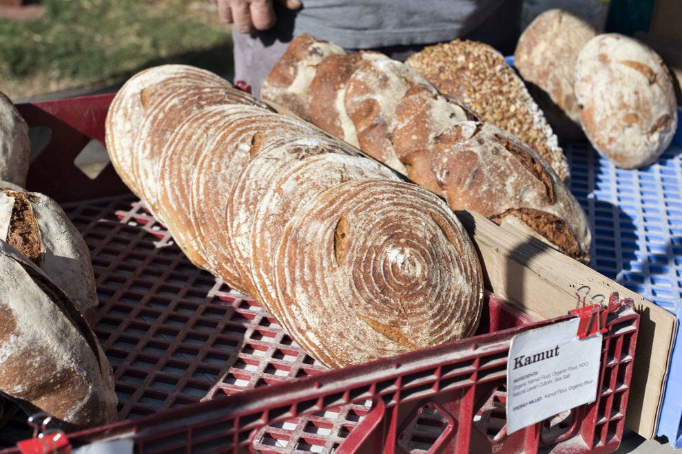 Le pain Kamut est noisette, beurré et riche en nutriments