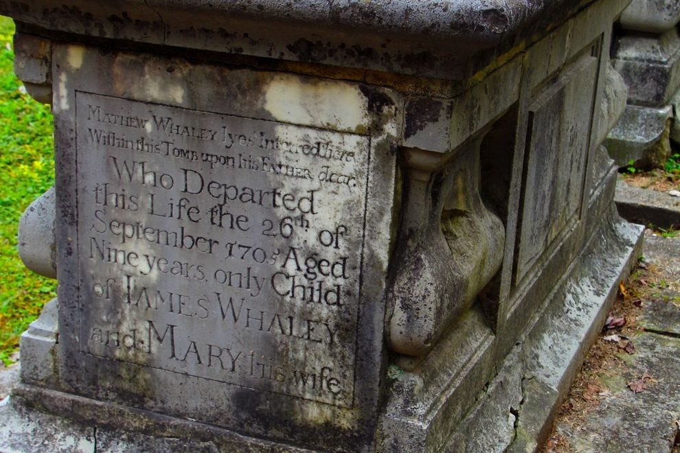 Tombe de l'enfant dans le cimetière de Williamsburg