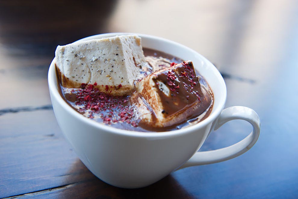 Ce chocolat chaud épicé est inspiré du chocolat à boire mexicain et est un favori des fans!