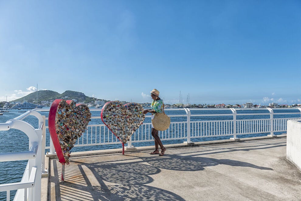 L'amour se verrouille sur le pont de la chaussée de Saint-Martin