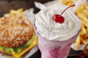 Strawberry milkshake and a burger – a delicious pairing