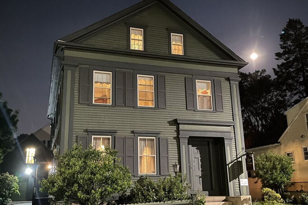 La maison Lizzie Borden a été le site d'un double meurtre macabre