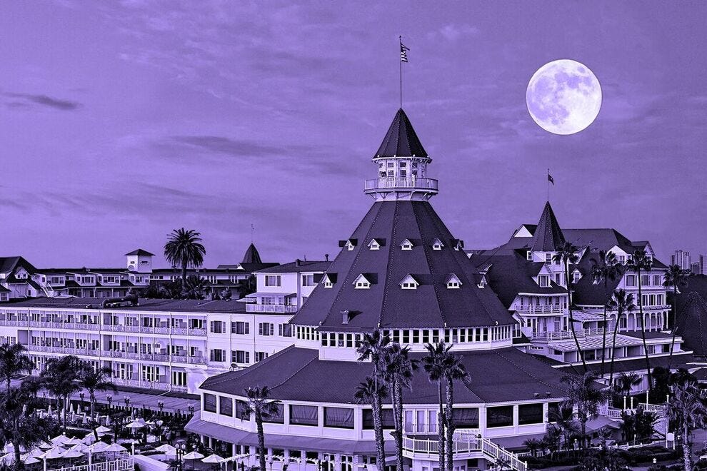 L'hôtel del Coronado a un fantôme résident avec une triste histoire