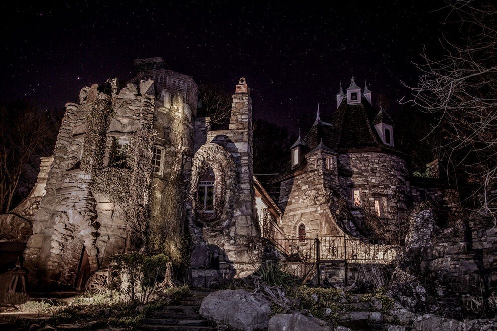 Wing's Castle est un emplacement privilégié sur le Haunted History Trail de l'État de New York