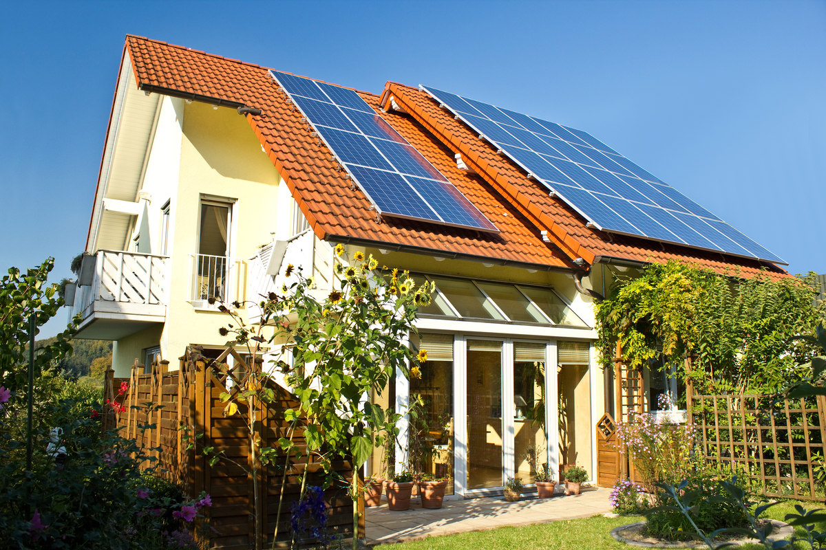 Lire la suite à propos de l’article quelle est la difference entre panneau solaire et photovoltaïque