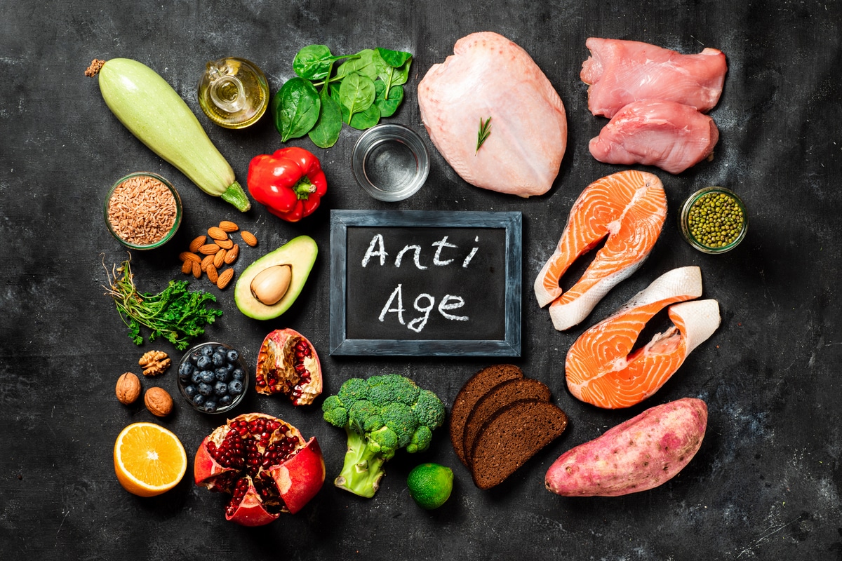 Lire la suite à propos de l’article Aliments anti-âge pour un régime anti-âge : que manger ?